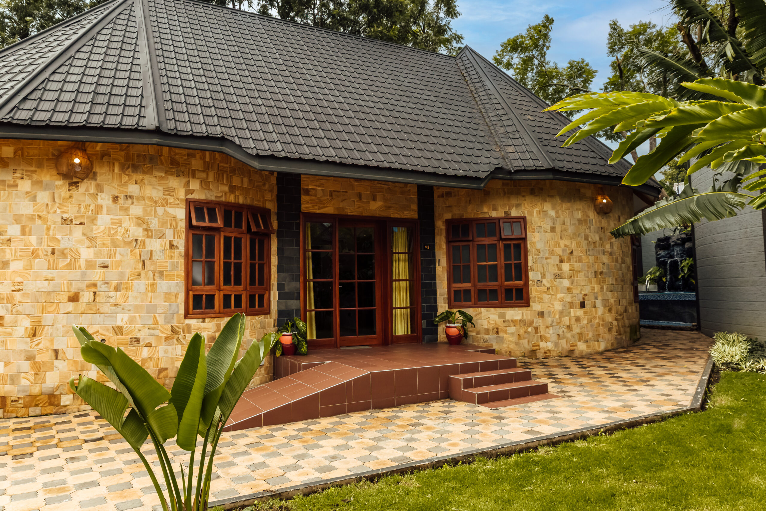 Shoki Shoki Lodge
