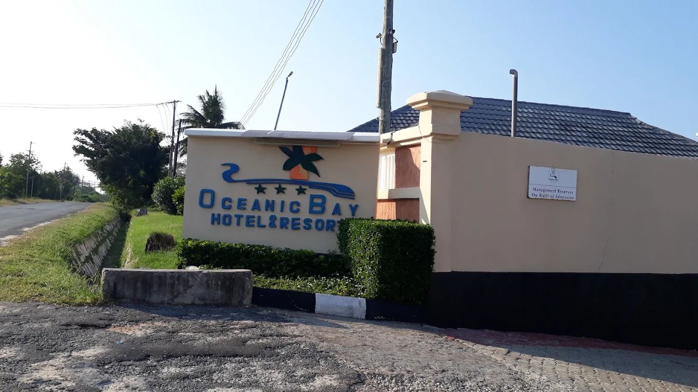 Oceanic Bay Hotel