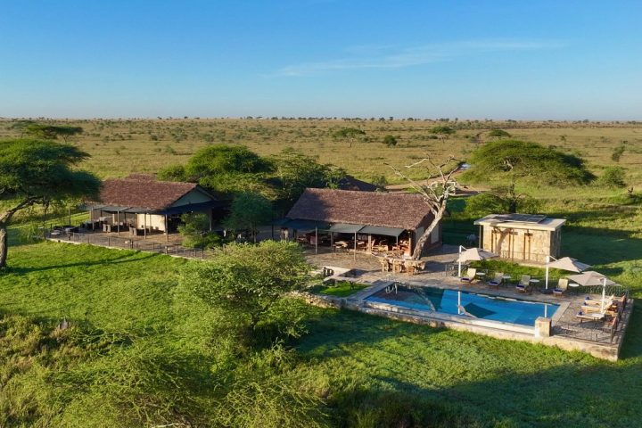 guest-area-swimming-pool